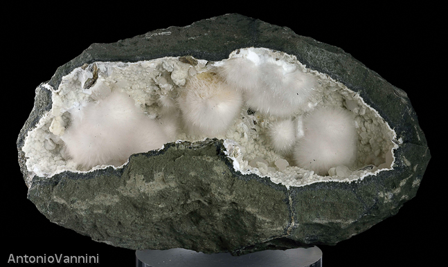 Okenite (Khandivali, India)
